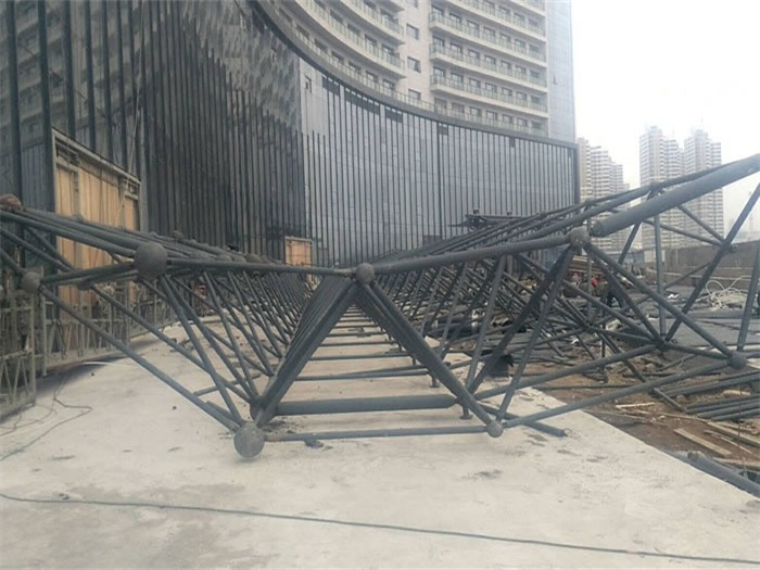 玉溪万豪酒店雨棚网架